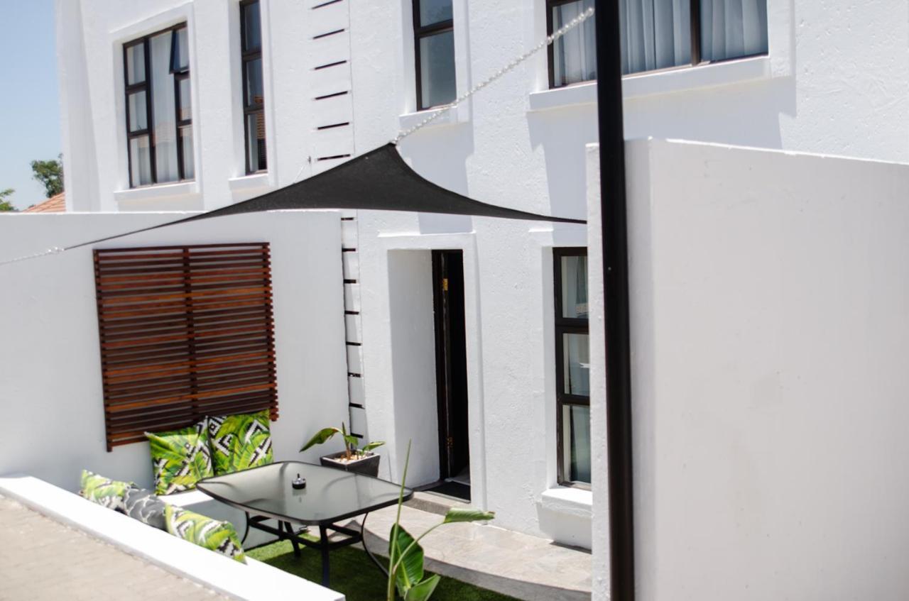Hotel The Royal Bryanston Johannesburg Esterno foto