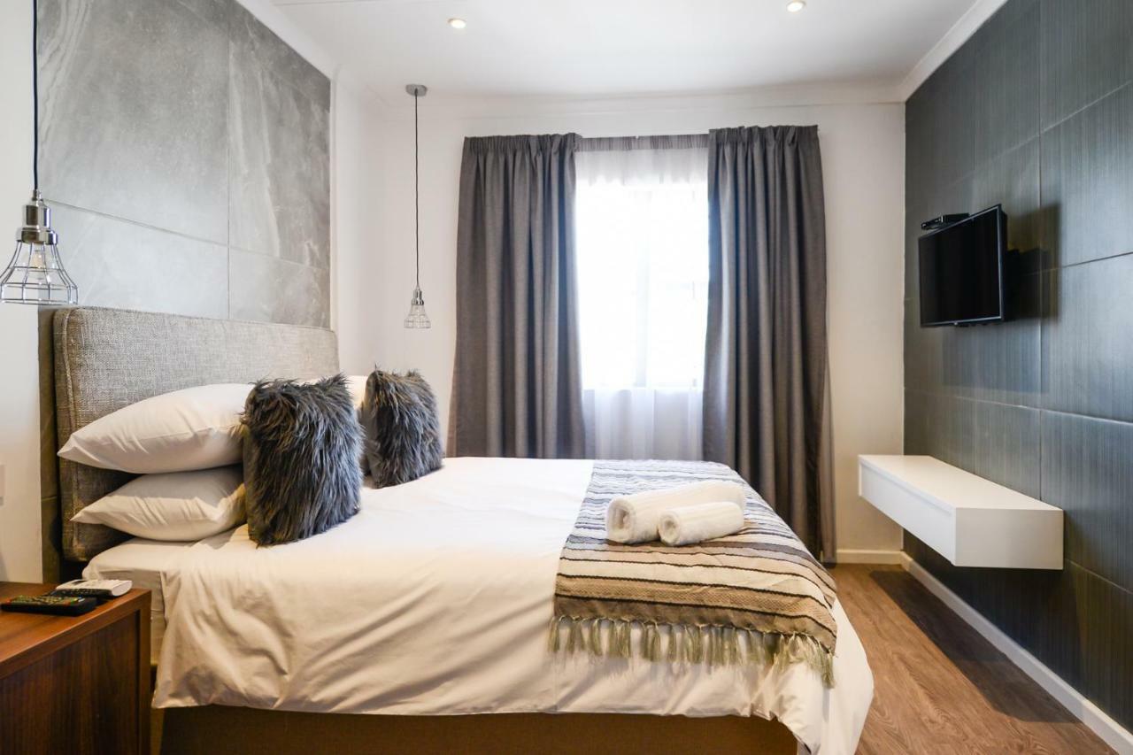 Hotel The Royal Bryanston Johannesburg Esterno foto